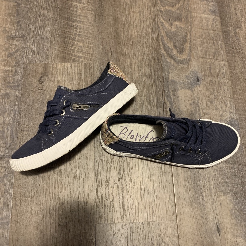 New Blowfish Fruit Women’s Slip on Sneakers